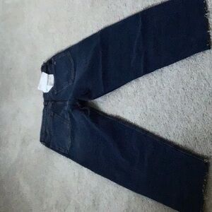 Rag and bone Harlow straight legged jeans in size 27.